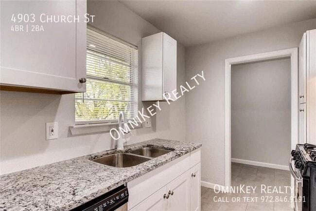 Photo - 4903 Church St