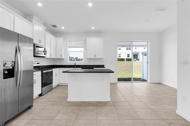 Photo - 1100 Lakeshore Breeze Pl