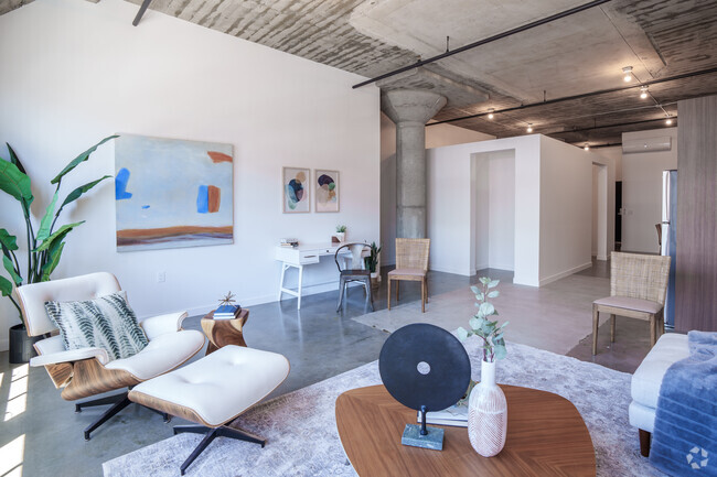 Interior Photo - STOREHOUSE LOFTS