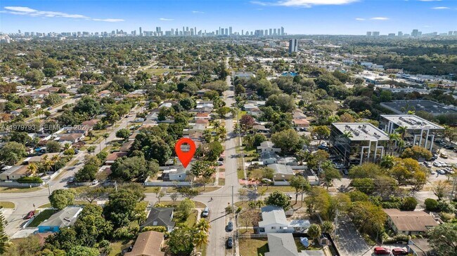 Photo - 201 NE 169th St