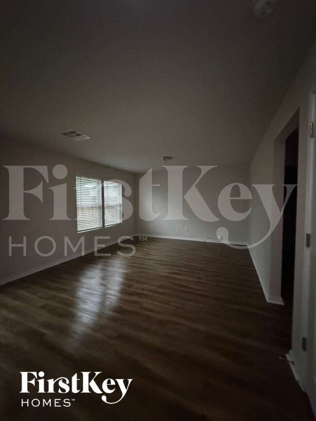 Photo - 17640 Cedar Crst Dr