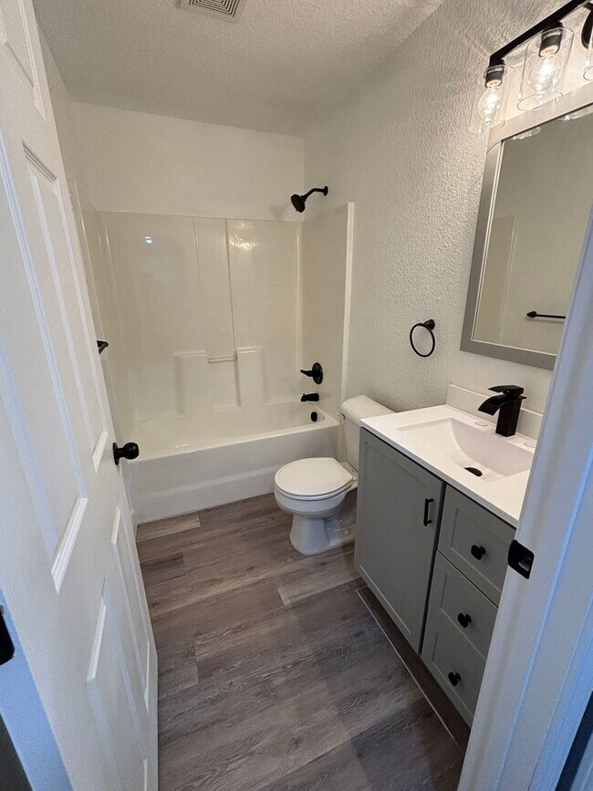 Photo - 16754 Hunters Ridge Ln