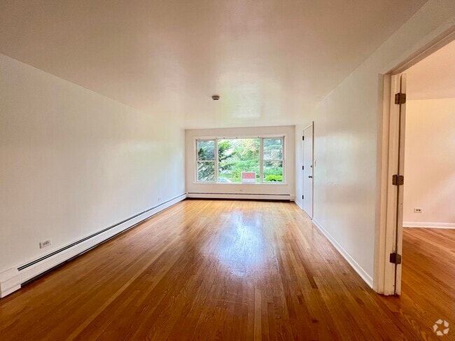 Building Photo - 4848 W Warner Ave Unit 1 st Floor Rental