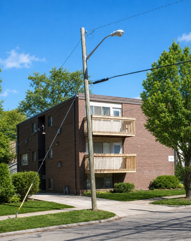 Building Photo - 817 Arch St