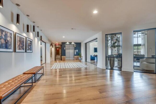 Photo - 311 Watson Br Ln Unidad c9