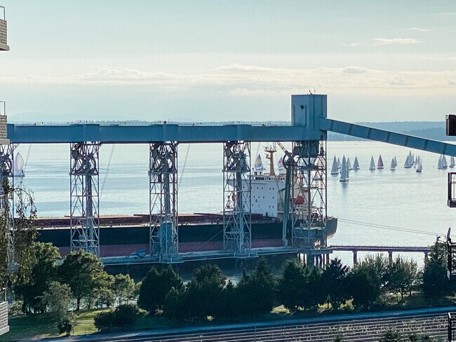 Photo - 415 W Mercer St Unidad 504