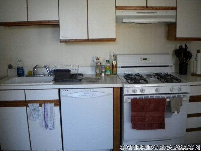 Photo - 115 Hampshire St Unit 1