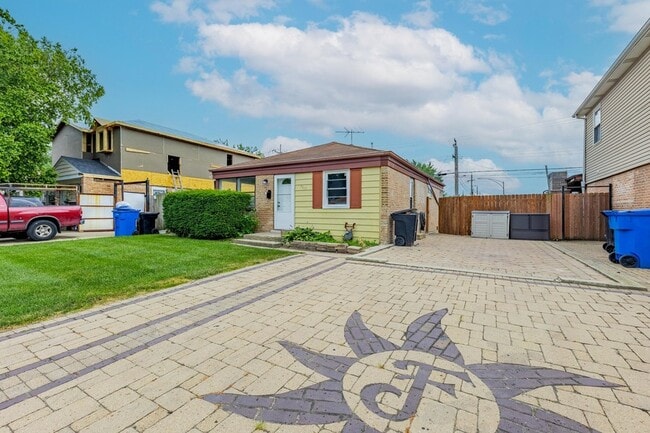 Photo - 4677 W 84th Pl