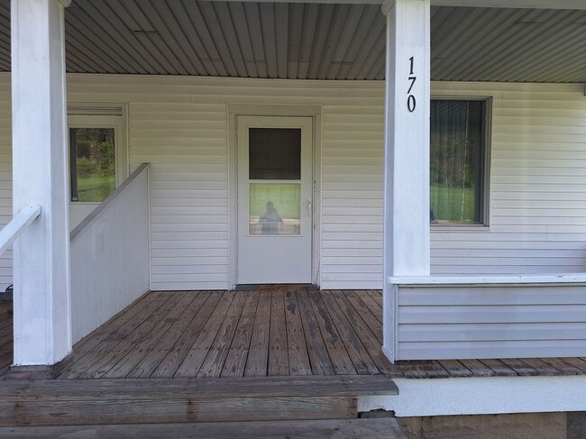 Photo - 170 Main St
