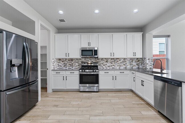 Photo - 11217 Charger Wy