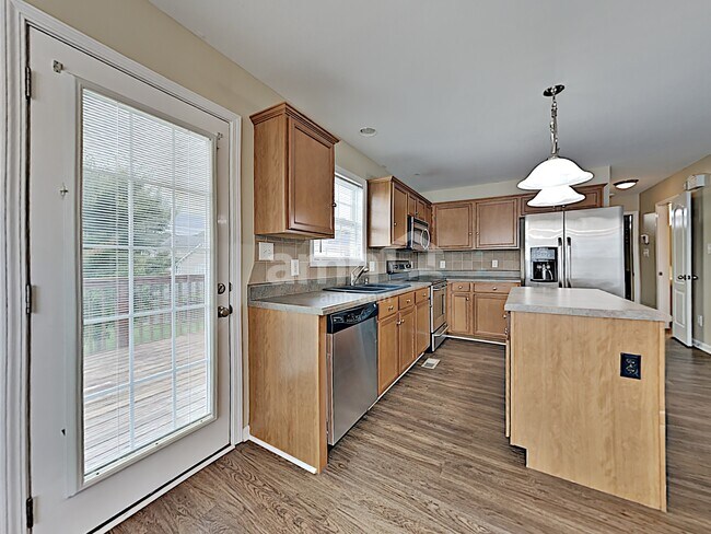 Photo - 5523 Golden Gate Rd