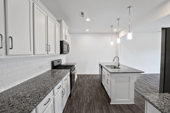 Photo - 7446 Hartsfield Dr