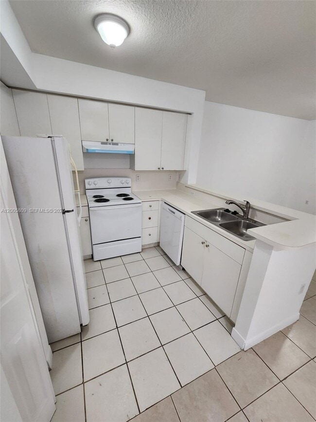 Photo - 11060 SW 196th St Unit 209