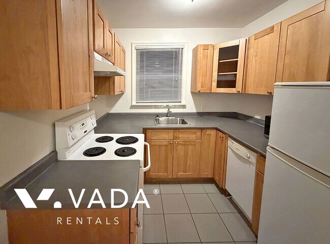 Photo - Devon Manor 2 Bedroom Apartment Rental 4-1... Unit 4