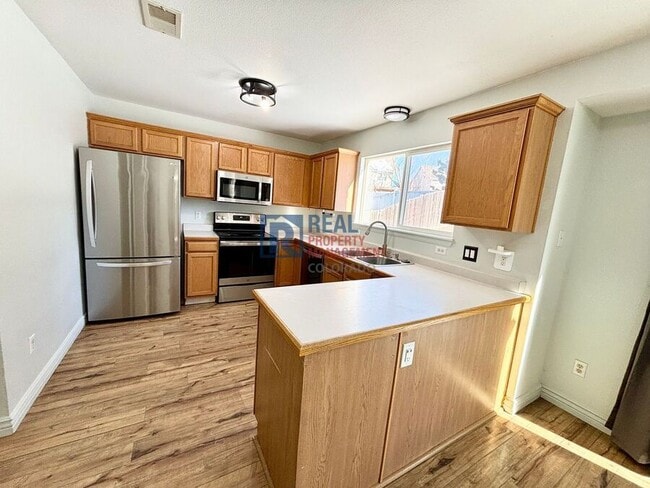 Photo - 4620 E Bennington Ave