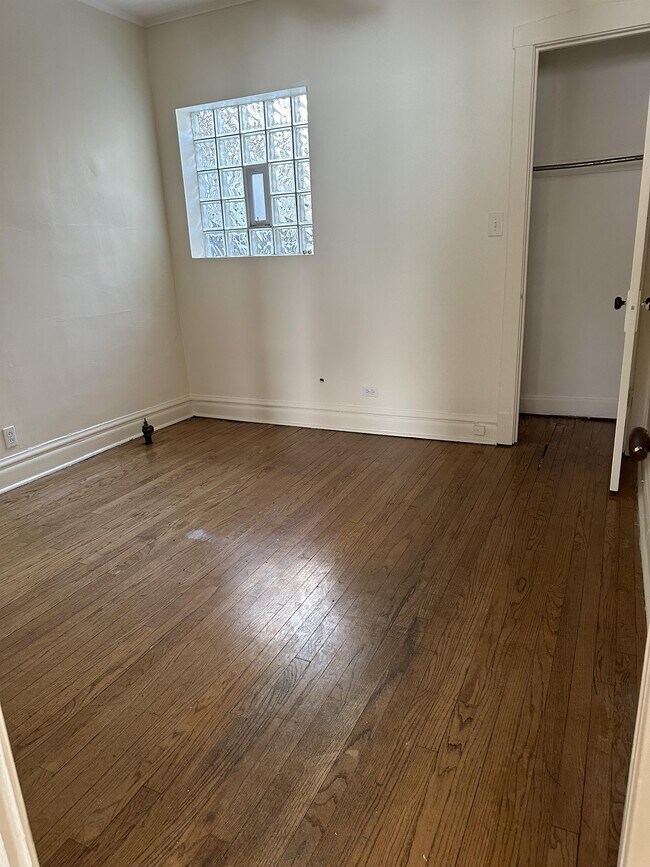 Photo - 5308 W North Ave Unidad 1