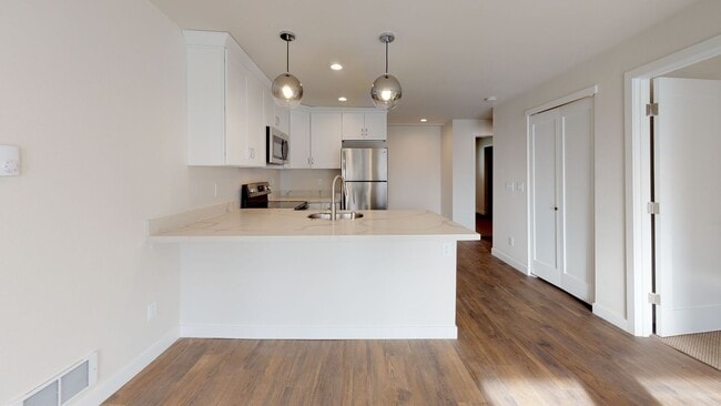 Photo - Fountainside