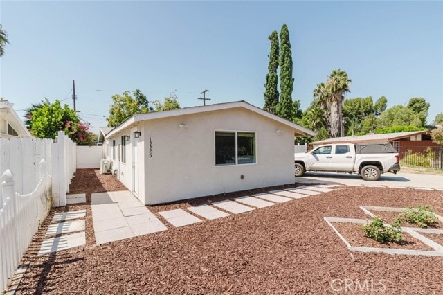 Photo - 15526 Donmetz St