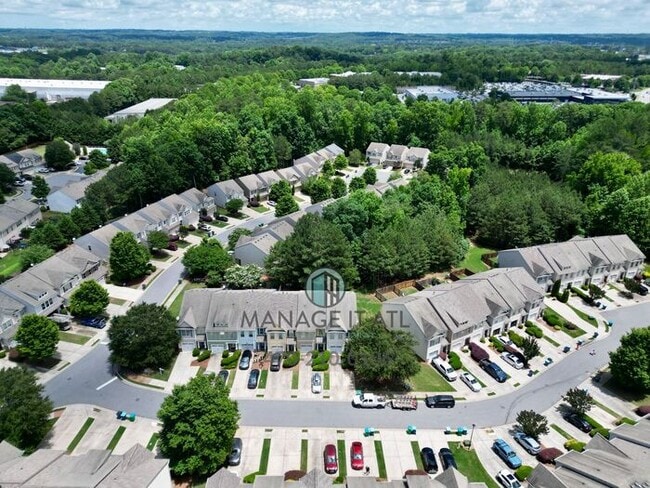 Photo - 3 Bedroom Townhome in Alpharetta