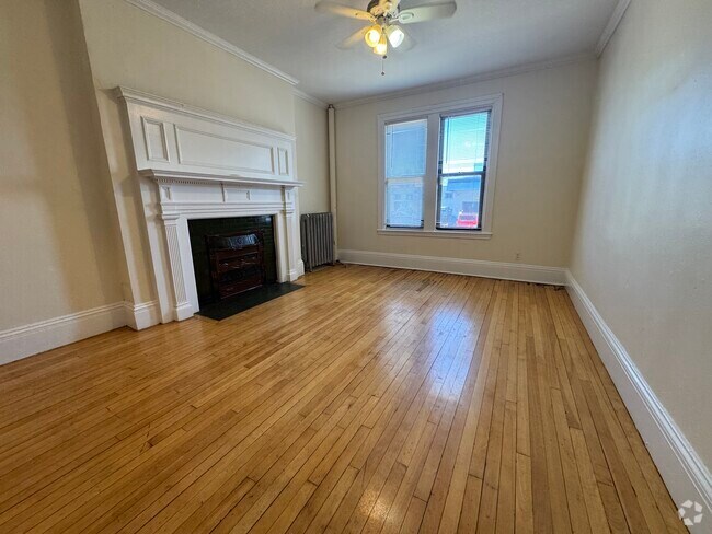 Building Photo - 421 Cambridge St Unit 3 Rental