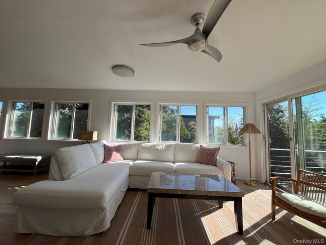 Photo - 150 Clipper Way