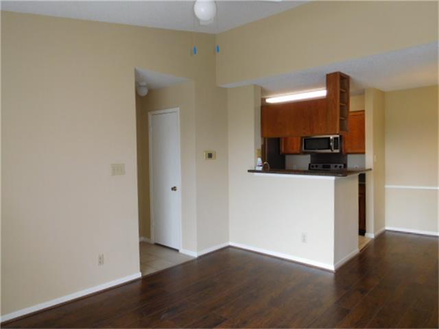 Photo - 2121 Hepburn St Unit 1109