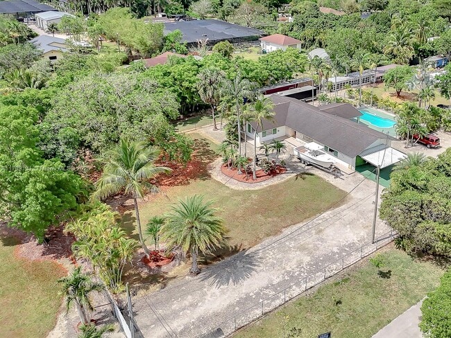 Photo - 26100 SW 192nd Ave House