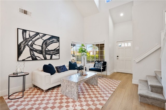 2 Cameron Cir