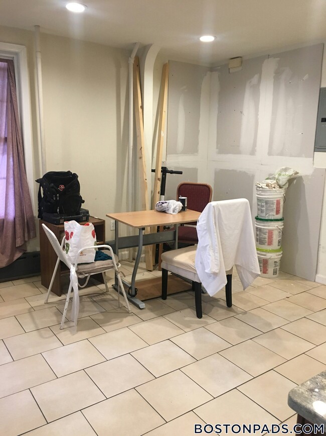 Photo - 24 Everett St Unit 1