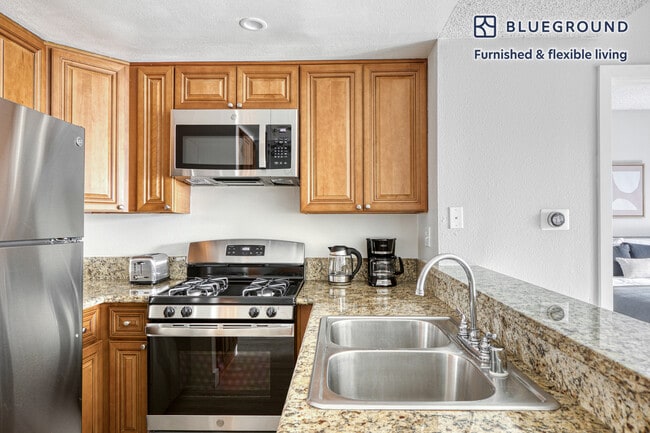 Photo - 5047 Bakman Ave Unidad FL3-ID592