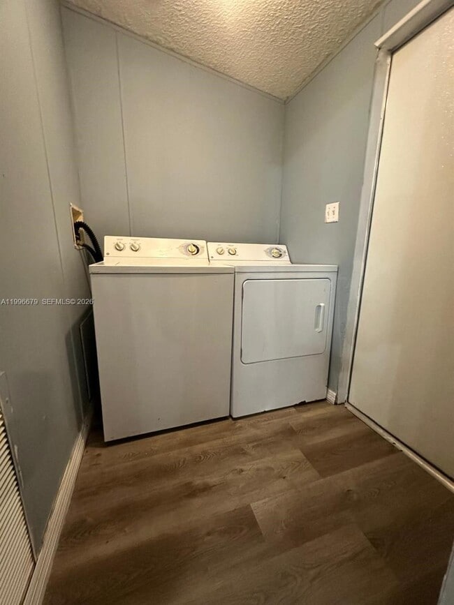 Photo - 11863 Atlantic Cir