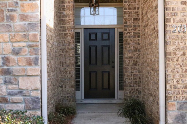 Photo - 203 Gemstone Ct