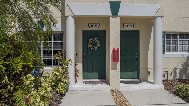 Photo - 329 Cape Harbour Loop