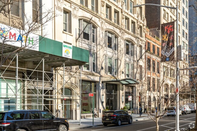 Photo - 15 E 26th St