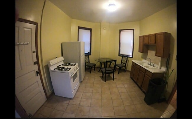 Photo - 3812 N Ashland Ave Unit 1Main