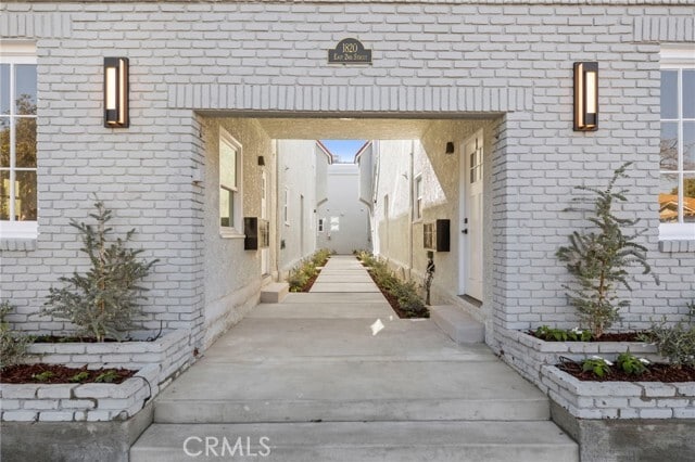 Building Photo - 1822 2nd St Unit 11