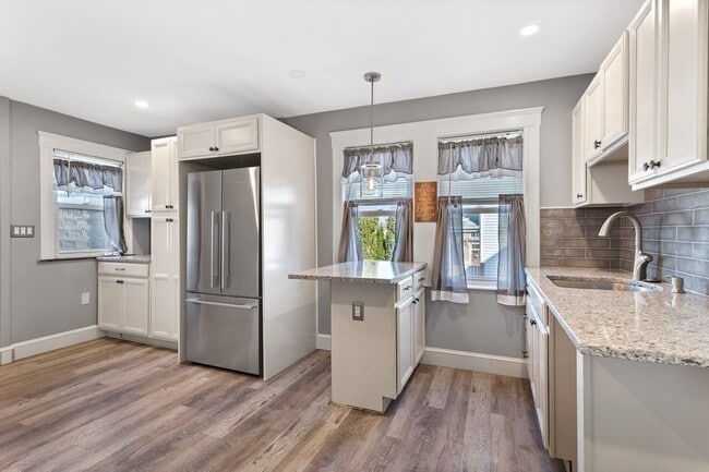 Photo - 64 Beaumont St Condo Unit 1
