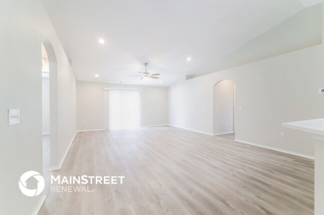 Photo - 501 Willet Cir