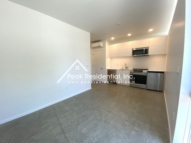 Photo - Binnen2437 Unidad #101 Lower