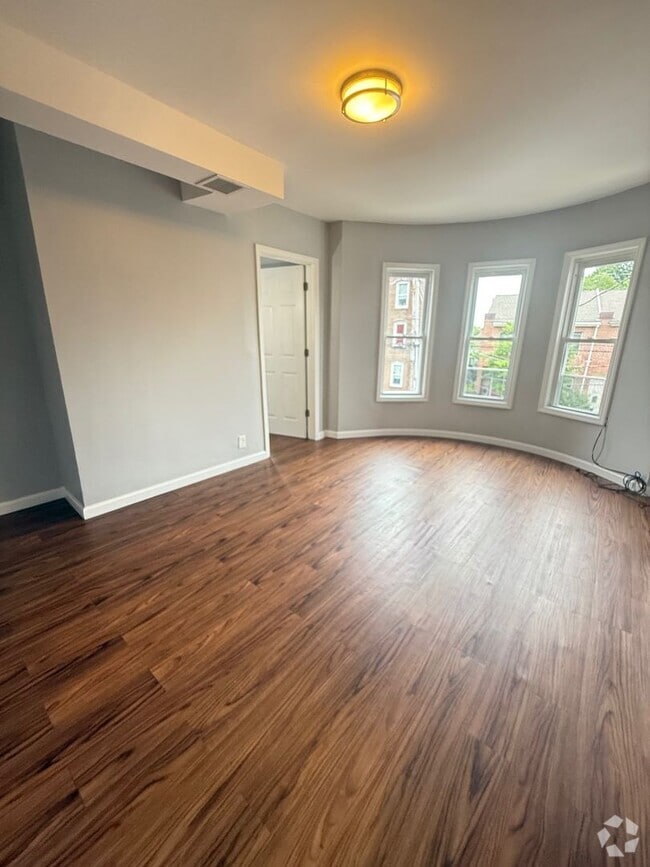 Building Photo - 345 Liberty St Unit 2 Rental