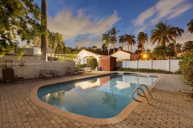 Photo - 1134 Harrison St