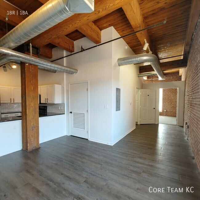 Photo - 202 W 5th St Unit 203