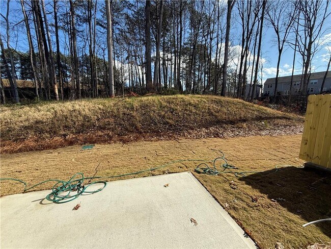 Photo - 2568 Coventry St SW