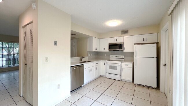 Photo - 2714 Tally Ho Ave