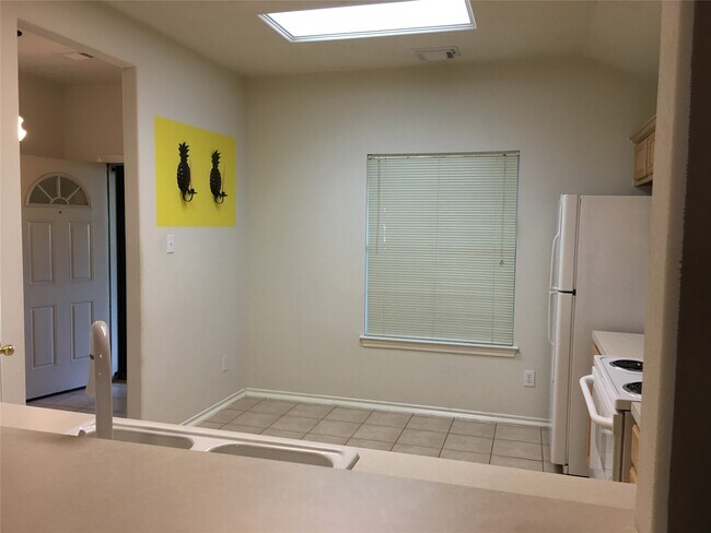 Photo - 5508 Lilywood Ln