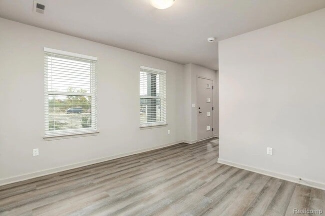 Photo - 2151 Park Dr