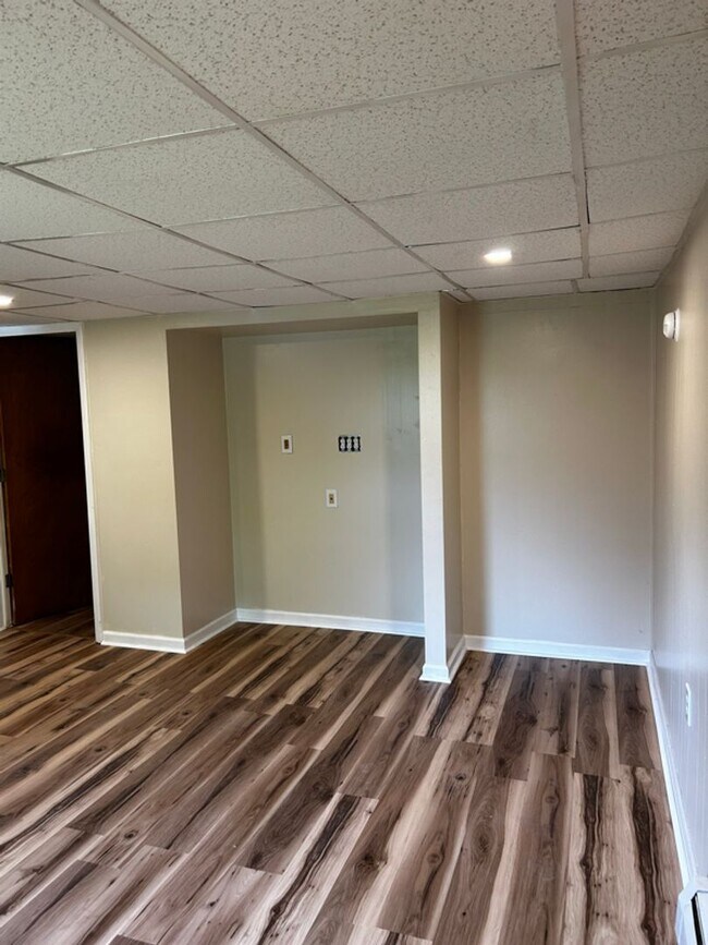 Photo - 340-342 Main Street Unidad 340 Rear