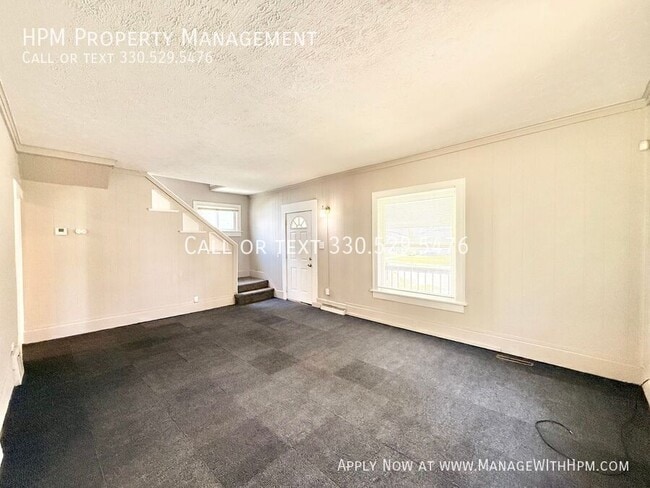 Photo - 2202 Brownlee Ave NE