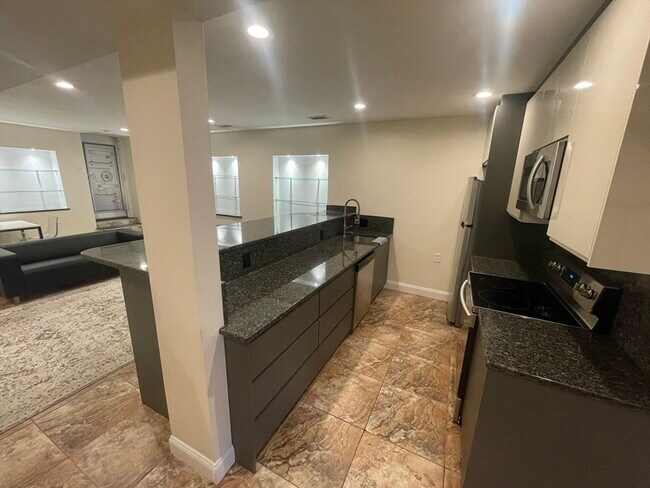 Photo - 25 Saint Marys Ct