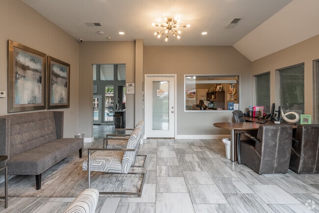 Leasing Office - Flintridge Apartments